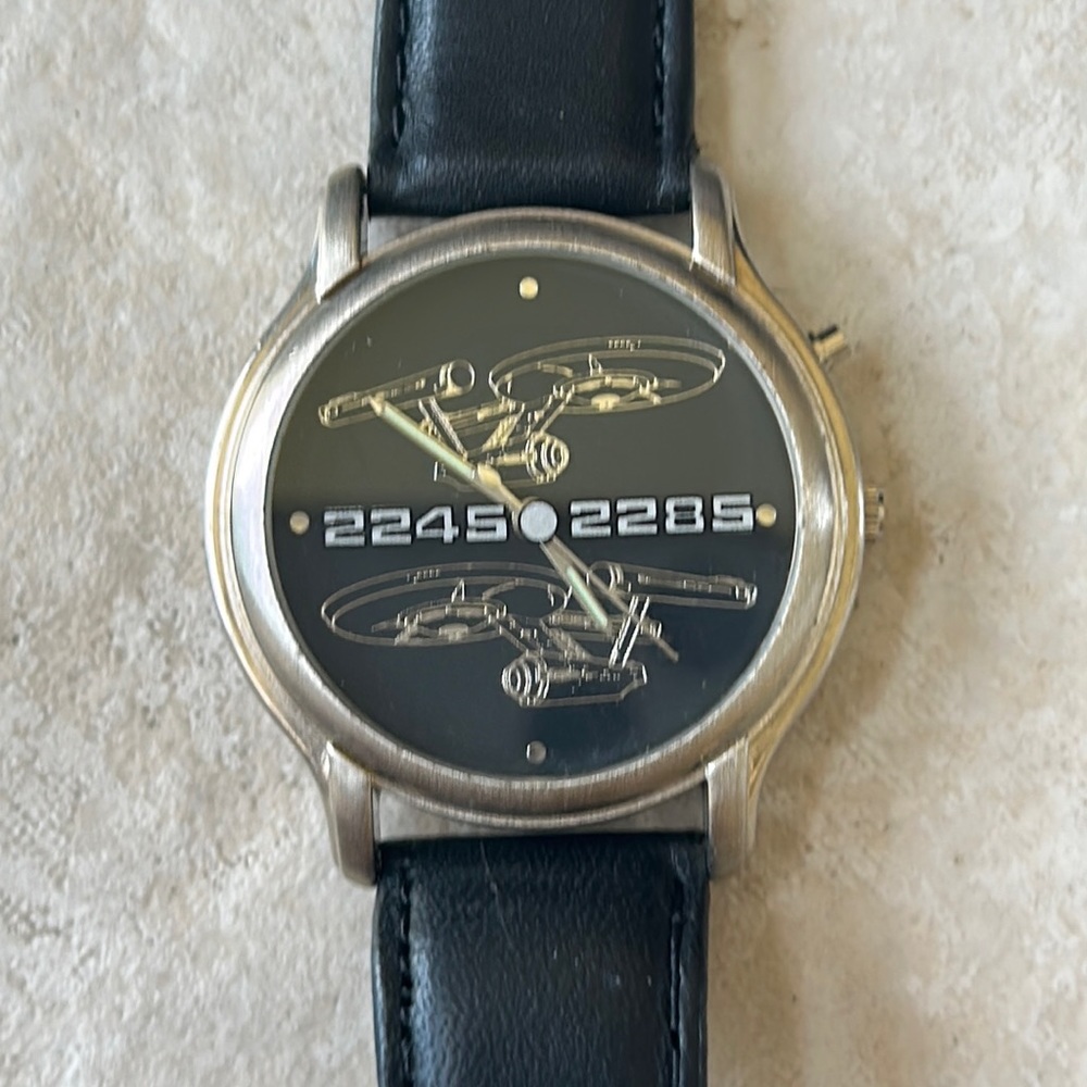 Star Trek USS Enterprise 2245-2285 Collector’s Watch Valdawn